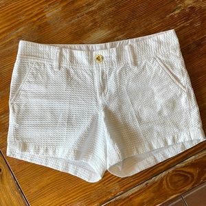 NWOT Lilly Pulitzer mid-rise Callahan white shorts